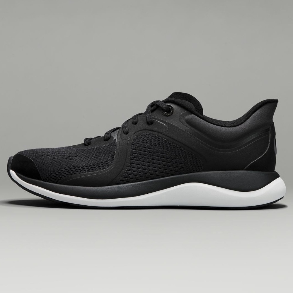 Lululemon Chargefeel Low Women’s workout shoe